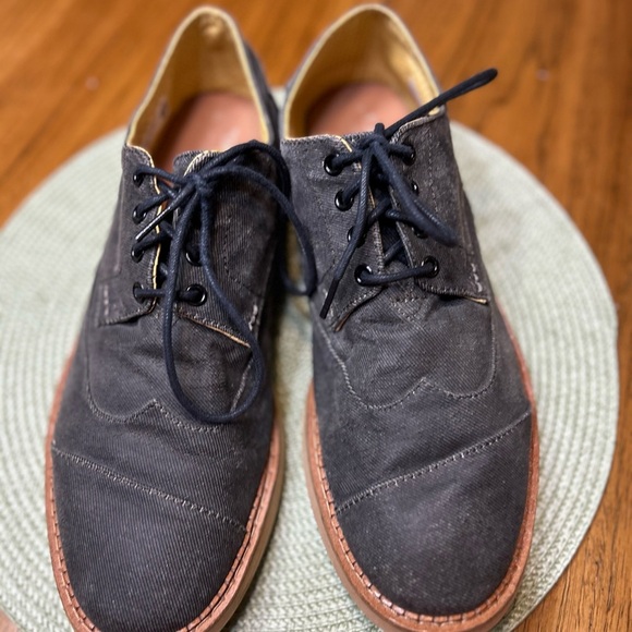Toms Men's Charcoal Oxford Shoes - Picture 7 of 8